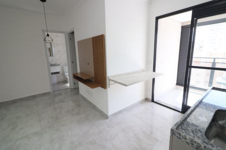 Sala de apartamento para alugar com 1 quarto, 30m² em Km 18, Osasco