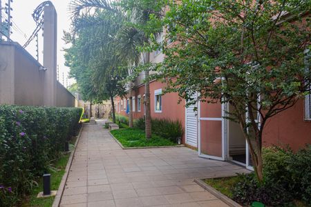 Apartamento à venda com 34m², 2 quartos e sem vaga Apartamento à venda com 34m², 2 quartos e sem vagaEntrada