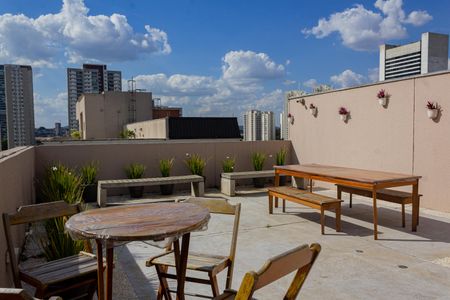 Apartamento à venda com 34m², 2 quartos e sem vaga Apartamento à venda com 34m², 2 quartos e sem vagaTerraço