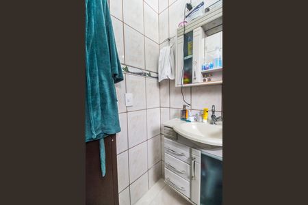 Casa à venda com 125m², 3 quartos e 2 vagasBanheiro