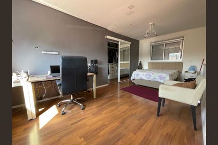 Casa à venda com 230m², 3 quartos e 3 vagas Casa à venda com 230m², 3 quartos e 3 vagasQuarto 2