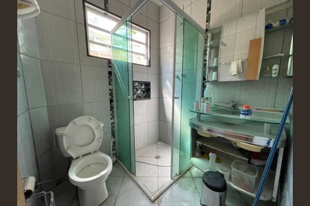 Casa à venda com 230m², 3 quartos e 3 vagas Casa à venda com 230m², 3 quartos e 3 vagasBanheiro 4