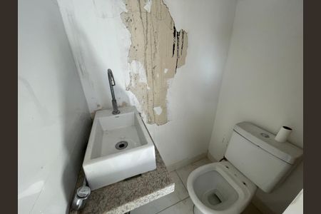 Casa à venda com 230m², 3 quartos e 3 vagas Casa à venda com 230m², 3 quartos e 3 vagasBanheiro 3