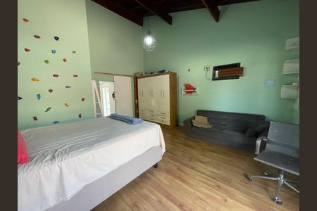 Casa à venda com 230m², 3 quartos e 3 vagas Casa à venda com 230m², 3 quartos e 3 vagasQuarto 1