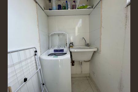 Casa à venda com 230m², 3 quartos e 3 vagas Casa à venda com 230m², 3 quartos e 3 vagasÁrea de Serviço