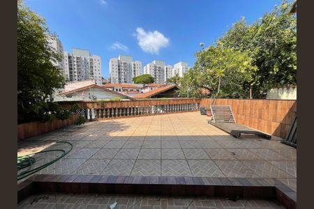Casa à venda com 230m², 3 quartos e 3 vagas Casa à venda com 230m², 3 quartos e 3 vagasVaranda do Quarto 1