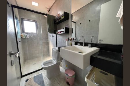 Casa à venda com 230m², 3 quartos e 3 vagas Casa à venda com 230m², 3 quartos e 3 vagasBanheiro 1