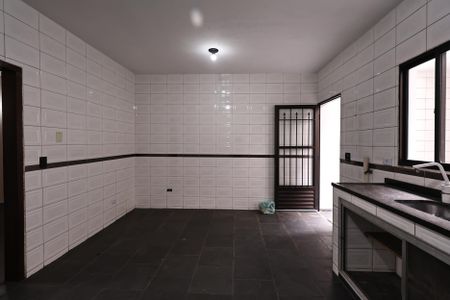 Casa à venda com 235m², 3 quartos e 7 vagasCozinha