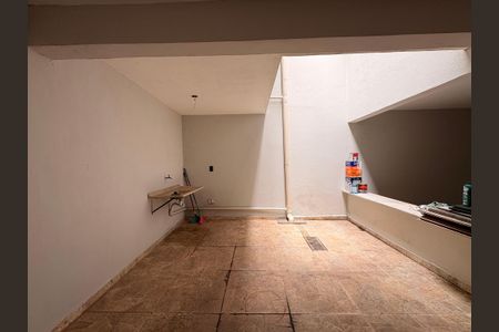 Casa à venda com 235m², 3 quartos e 7 vagasÁrea comum