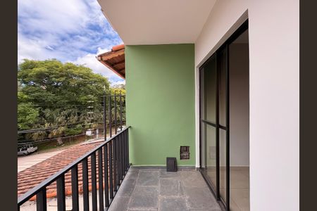 Casa à venda com 235m², 3 quartos e 7 vagasSacada da suíte 
