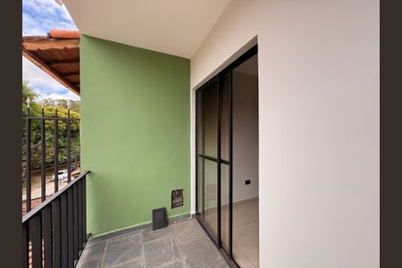 Casa à venda com 235m², 3 quartos e 7 vagasSacada da suíte 