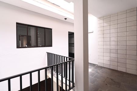 Casa à venda com 235m², 3 quartos e 7 vagasLavanderia 