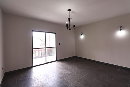 Casa à venda com 235m², 3 quartos e 7 vagasSala