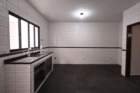 Casa à venda com 235m², 3 quartos e 7 vagasCozinha