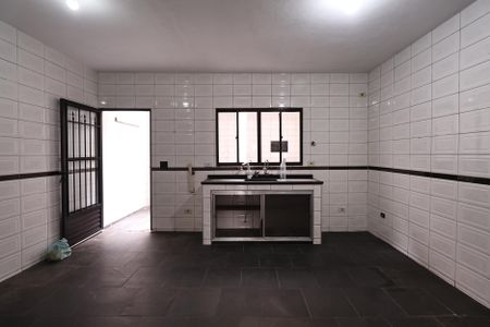 Casa à venda com 235m², 3 quartos e 7 vagasCozinha 