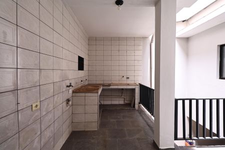 Casa à venda com 235m², 3 quartos e 7 vagasLavanderia 