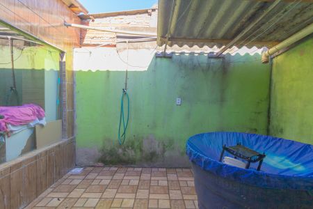 Casa à venda com 150m², 3 quartos e 2 vagas Casa à venda com 150m², 3 quartos e 2 vagasÁrea externa/fundos