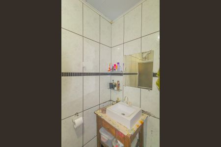 Casa à venda com 150m², 3 quartos e 2 vagas Casa à venda com 150m², 3 quartos e 2 vagasBanheiro