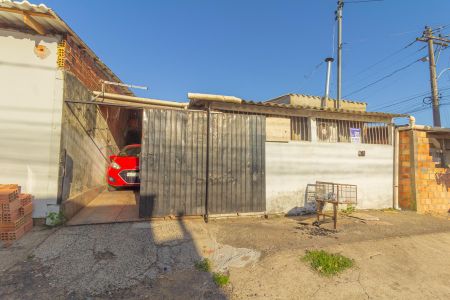 Casa à venda com 150m², 3 quartos e 2 vagas Casa à venda com 150m², 3 quartos e 2 vagasFachada/placa