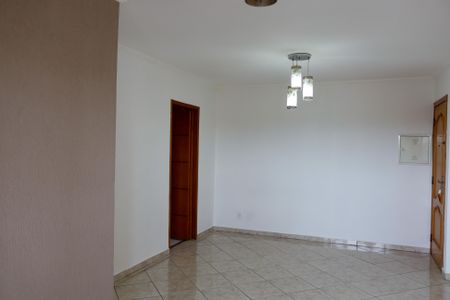 Apartamento para alugar com 74m², 3 quartos e 1 vagasala