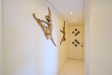 Apartamento à venda com 180m², 3 quartos e 3 vagasCorredor de entrada