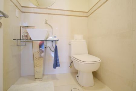 Apartamento à venda com 180m², 3 quartos e 3 vagasLavabo