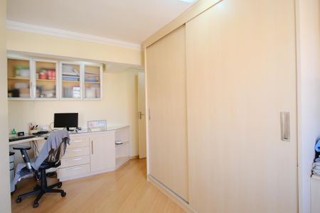 Apartamento à venda com 180m², 3 quartos e 3 vagasQuarto 1