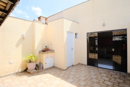 Apartamento à venda com 180m², 3 quartos e 3 vagasQuintal