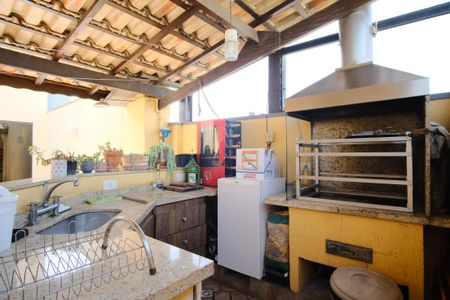 Apartamento à venda com 180m², 3 quartos e 3 vagasÁrea gourmet