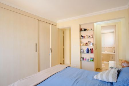 Apartamento à venda com 180m², 3 quartos e 3 vagasSuíte