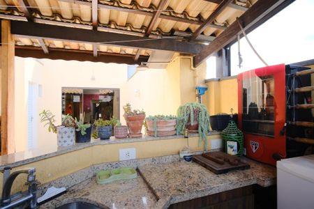 Apartamento à venda com 180m², 3 quartos e 3 vagasÁrea gourmet