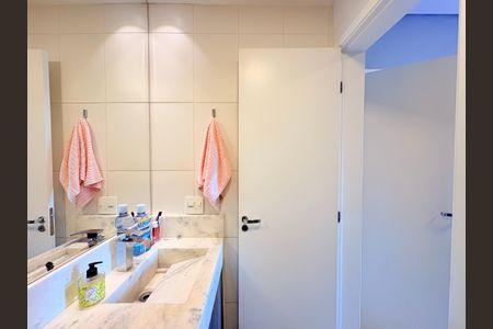 Apartamento à venda com 67m², 2 quartos e 1 vagaBanheiro da Suíte