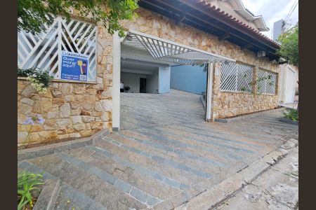 Fachada com PLACA de casa à venda com 5 quartos, 248m² em City Bussocaba, Osasco