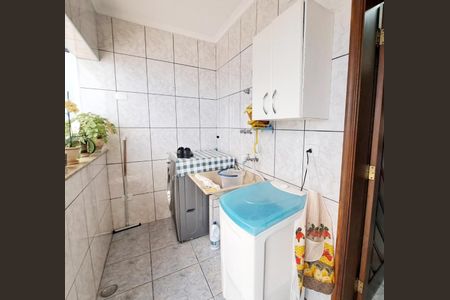 Casa à venda com 248m², 5 quartos e 6 vagas Casa à venda com 248m², 5 quartos e 6 vagasÁrea de Serviço