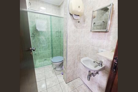 Casa à venda com 248m², 5 quartos e 6 vagas Casa à venda com 248m², 5 quartos e 6 vagasBanheiro 3 - Térreo