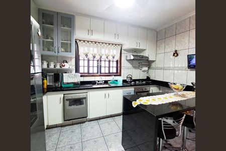 Cozinha de casa à venda com 5 quartos, 248m² em City Bussocaba, Osasco