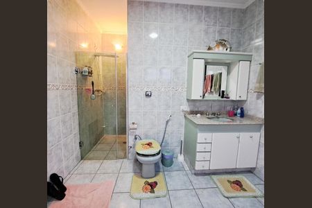 Casa à venda com 248m², 5 quartos e 6 vagas Casa à venda com 248m², 5 quartos e 6 vagasBanheiro da Suíte