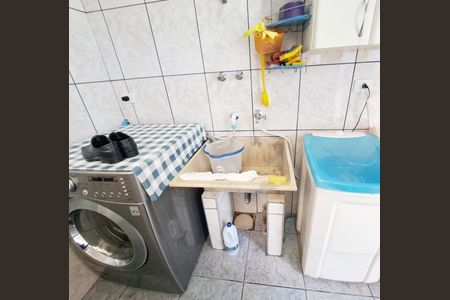 Casa à venda com 248m², 5 quartos e 6 vagas Casa à venda com 248m², 5 quartos e 6 vagasÁrea de Serviço