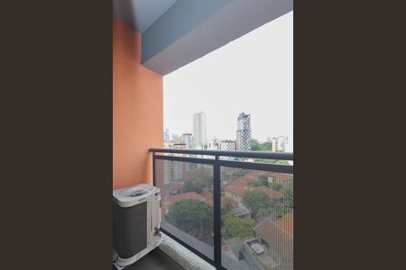 Studio para alugar com 24m², 1 quarto e sem vaga Studio para alugar com 24m², 1 quarto e sem vagaVaranda