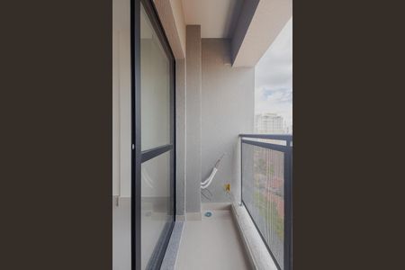 Varanda de kitnet/studio para alugar com 1 quarto, 24m² em Sumarezinho, São Paulo