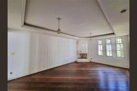 Casa à venda com 6 quartos, 665m² em Estoril, Belo Horizonte