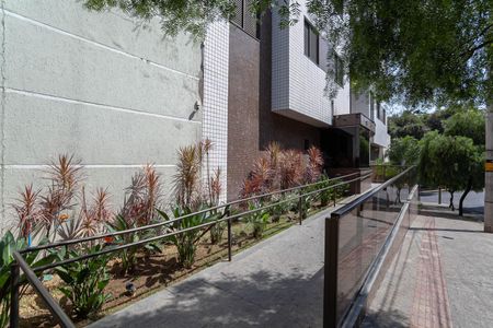 Apartamento à venda com 152m², 3 quartos e 2 vagasEntrada