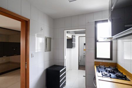Apartamento à venda com 152m², 3 quartos e 2 vagasCozinha
