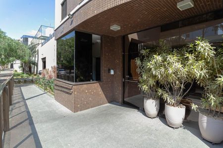 Apartamento à venda com 152m², 3 quartos e 2 vagasEntrada