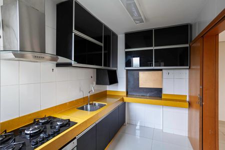 Apartamento à venda com 152m², 3 quartos e 2 vagasCozinha