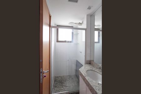 Apartamento à venda com 152m², 3 quartos e 2 vagasBanheiro da suíte