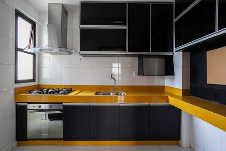 Apartamento à venda com 152m², 3 quartos e 2 vagasCozinha