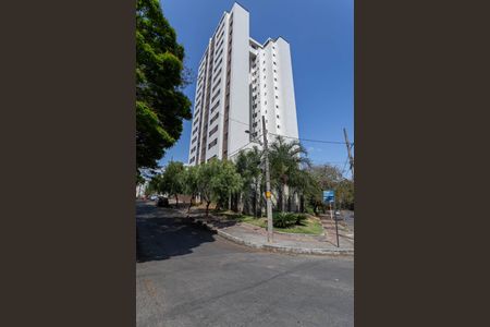 Apartamento à venda com 152m², 3 quartos e 2 vagasFachada