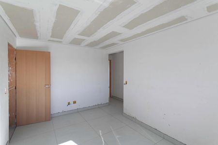 Sala de apartamento à venda com 3 quartos, 63m² em Glória, Belo Horizonte