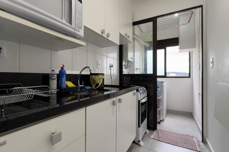Apartamento à venda com 50m², 2 quartos e 1 vaga Apartamento à venda com 50m², 2 quartos e 1 vagaCozinha e Área de Serviço
